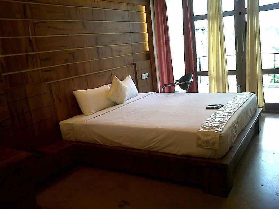 Mak Hotel Bengaluru Kültér fotó