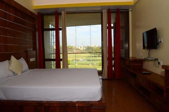 Mak Hotel Bengaluru Kültér fotó